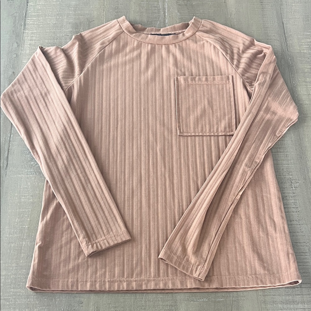 * Roolee Ribbed Long Sleeve Pocket Tee size Small